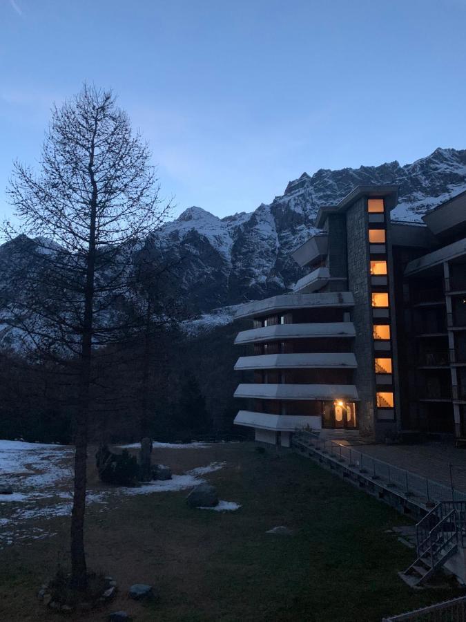 Casa Camas, Wide 2Bedroom, Feel The Mountain Breuil-Cervinia Kültér fotó